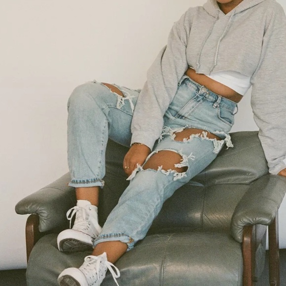 Urban Outfitters Denim - nwot BDG High-Waist Destroyed Mom Jeans
